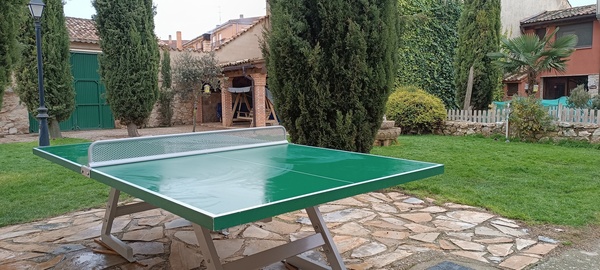Mesa ping pong jardín.